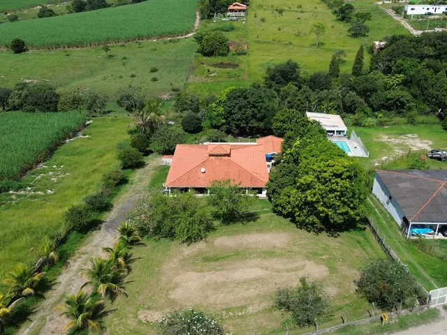 Chácara com 5000m² 2 quartos e 4 banheiros, à venda, no bairro Alpes Suiço em Piracicaba