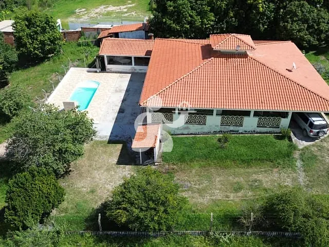 Chácara com 5000m² 2 quartos e 4 banheiros, à venda, no bairro Alpes Suiço em Piracicaba
