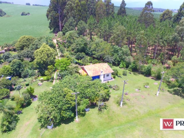 Chácara com 80000m² 3 quartos e 3 banheiros, à venda, no bairro Mangabera em Carambeí