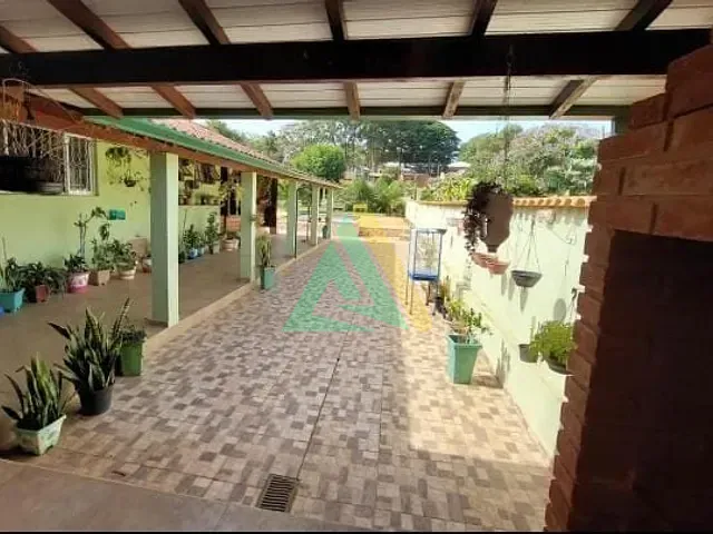 Chácara com 2238m² 6 quartos e 4 banheiros, à venda, no bairro Martim Francisco em Mogi Mirim