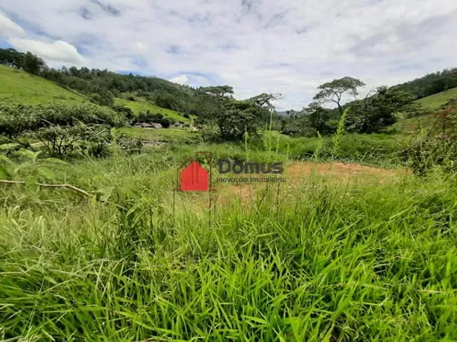 Chácara com 40000m², à venda, no bairro Zona Rural em Lagoinha