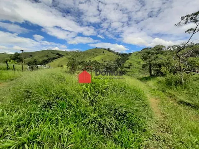 Chácara com 40000m², à venda, no bairro Zona Rural em Lagoinha