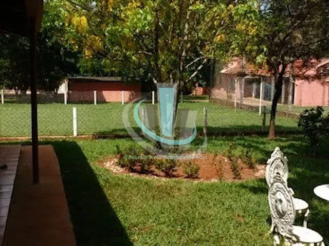 Chácara com 15000m² 4 quartos e 5 banheiros, à venda, no bairro CHÁCARA VELOSA em ARARAQUARA