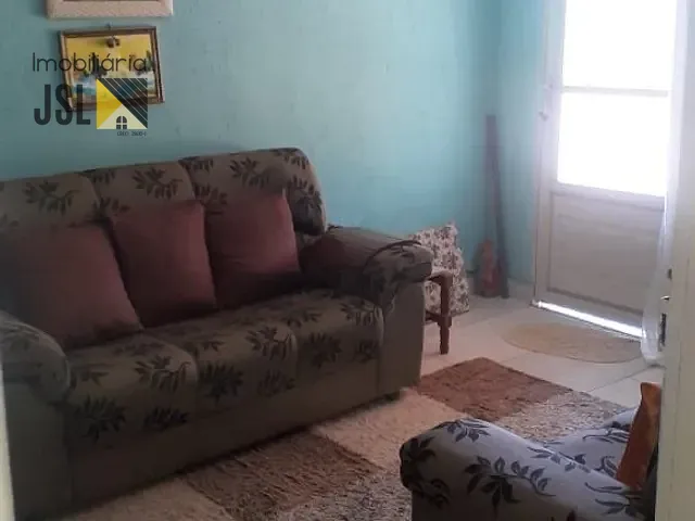 Chácara com 1000m² 2 quartos e 1 banheiro, à venda, no bairro Guamirim em Caçapava
