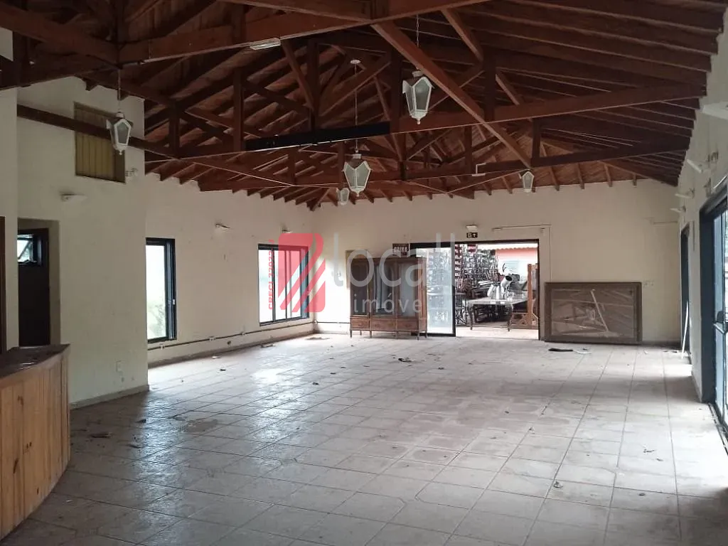 Fazenda / Sítio / Chácara com 3 quartos à venda, 300m² — foto 2 de 21