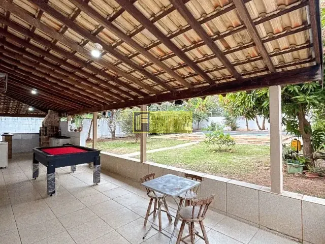 Chácara com 1000m² 3 quartos e 4 banheiros, à venda, no bairro Estância São Carlos em Guapiaçu
