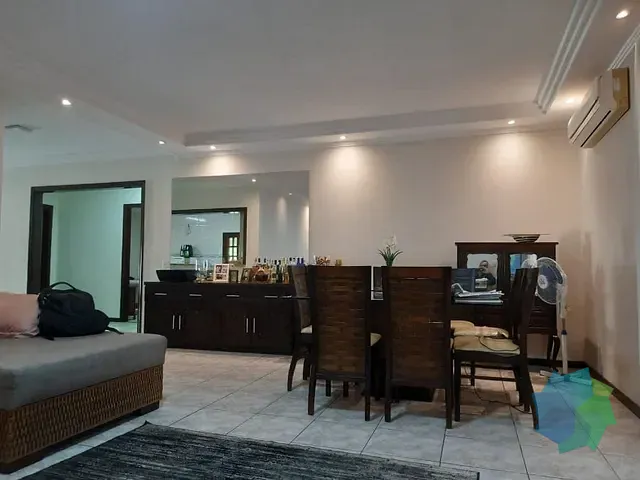 Chácara com 3100m² 3 quartos e 7 banheiros, à venda, no bairro Chácara Flórida em Itu