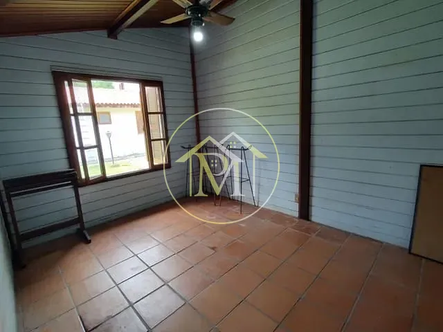 Casa com 2400m² 5 quartos e 4 banheiros, à venda, no bairro porta do sol em Mairinque