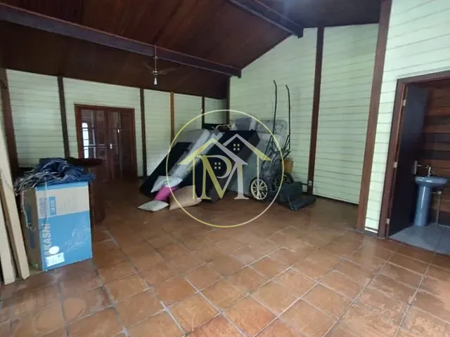 Casa com 2400m² 5 quartos e 4 banheiros, à venda, no bairro porta do sol em Mairinque