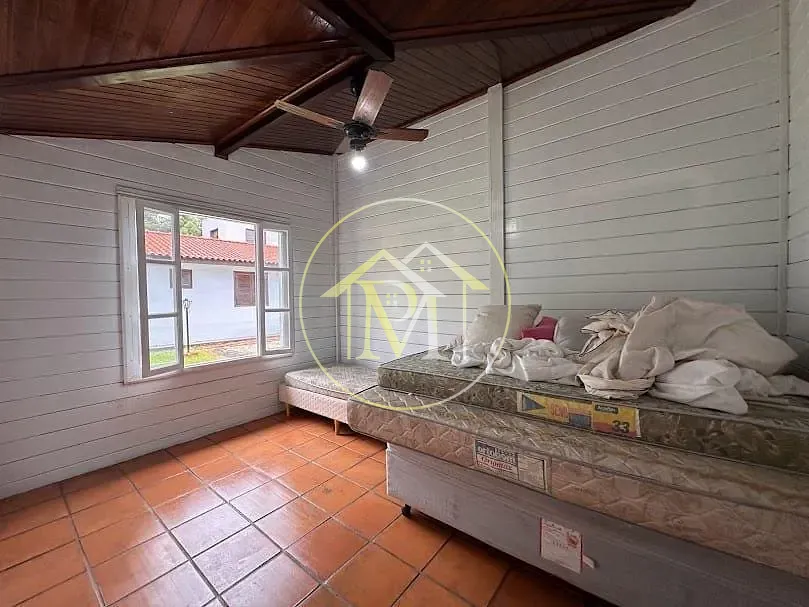 Casa, 5 quartos, 240 m² - Foto 37