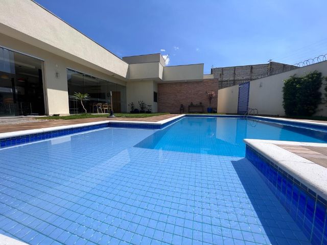 Chácara com 540m², à venda, no bairro Jardim Olímpico em Maringá