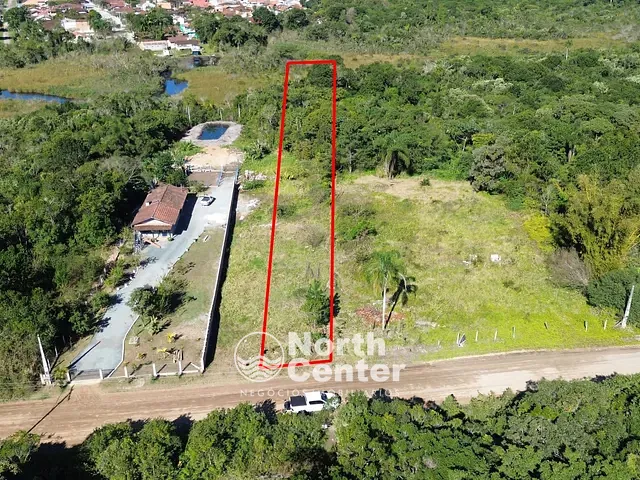 Chácara com 4482m², à venda, no bairro Pinheiros em Balneário Barra do Sul