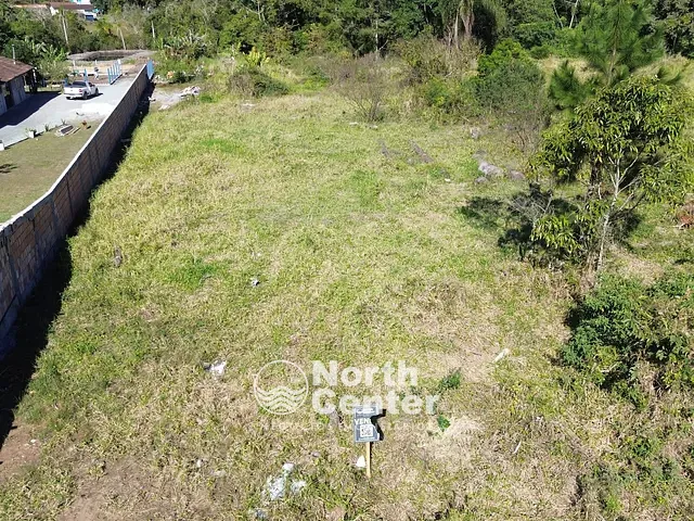 Chácara com 4482m², à venda, no bairro Pinheiros em Balneário Barra do Sul