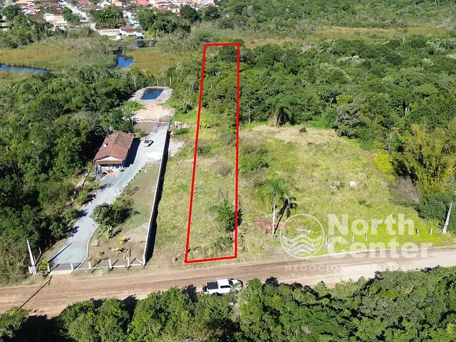 Chácara com 4482m², à venda, no bairro Pinheiros em Balneário Barra do Sul
