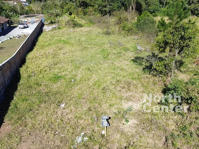 Chácara com 4482m², à venda, no bairro Pinheiros em Balneário Barra do Sul
