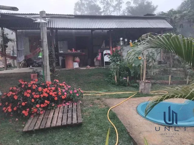 Chácara com 5500m² 5 quartos e 3 banheiros, à venda, no bairro Amparo em Barra Mansa