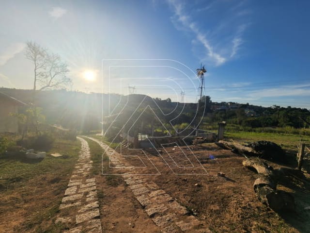 Chácara com 14600m², à venda, no bairro Traviú em Jundiaí