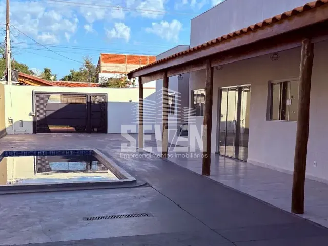 Chácara com 300m² 3 quartos e 3 banheiros, à venda, no bairro Vale do Igapó em Bauru