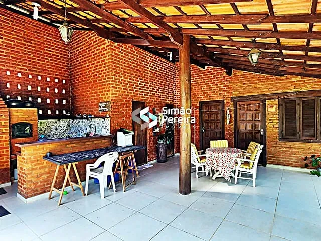 Chácara com 900m² 3 quartos e 5 banheiros, à venda, no bairro Balança em Simão Pereira