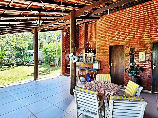 Chácara com 900m² 3 quartos e 5 banheiros, à venda, no bairro Balança em Simão Pereira