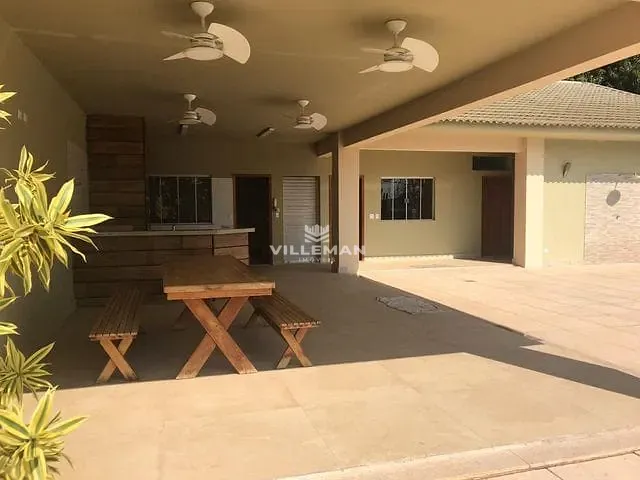 Chácara com 2150m² 1 quarto e 2 banheiros, à venda, no bairro Vale Azul em Sarandi