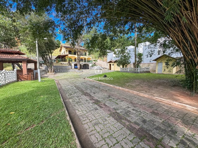Chácara com 3500m² 5 quartos e 8 banheiros, à venda, no bairro Itaocaia Valley (Itaipuaçu) em Maricá