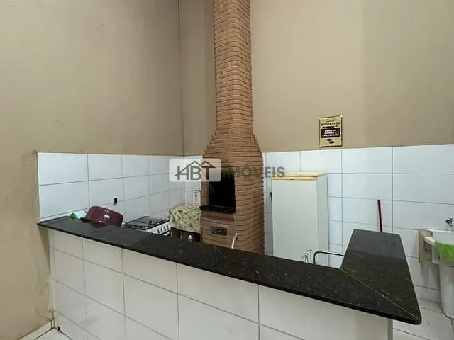 Chácara com 572m² 3 quartos e 3 banheiros, à venda, no bairro Vale do Igapó em Pederneiras
