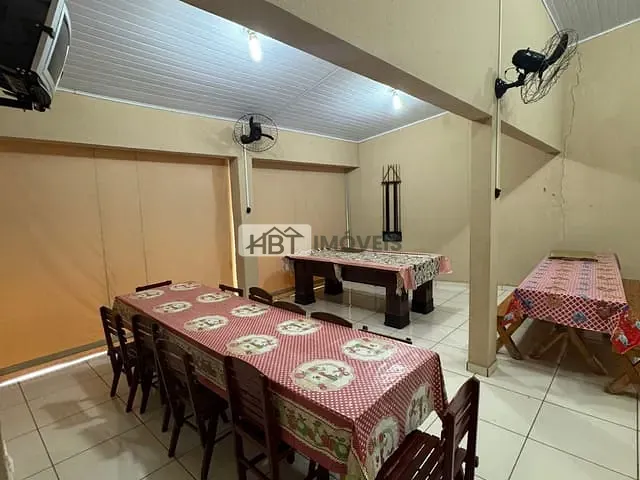 Chácara com 572m² 3 quartos e 3 banheiros, à venda, no bairro Vale do Igapó em Pederneiras
