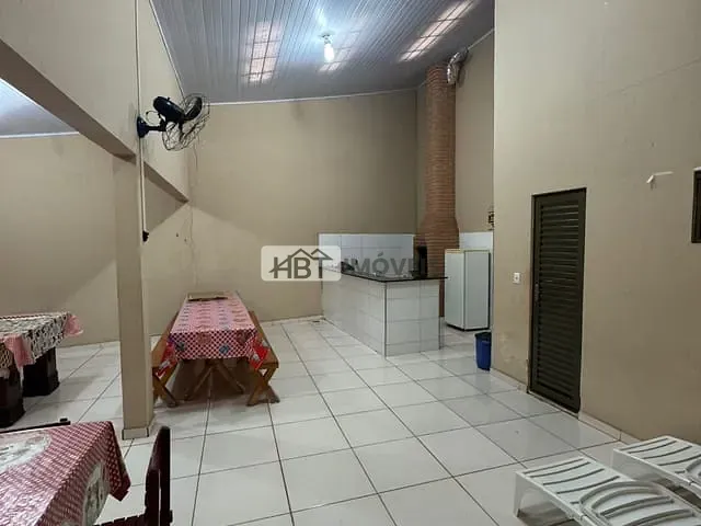 Chácara com 572m² 3 quartos e 3 banheiros, à venda, no bairro Vale do Igapó em Pederneiras