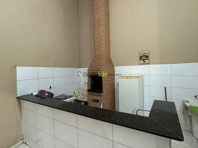 Chácara com 572m² 3 quartos e 3 banheiros, à venda, no bairro Vale do Igapó em Pederneiras