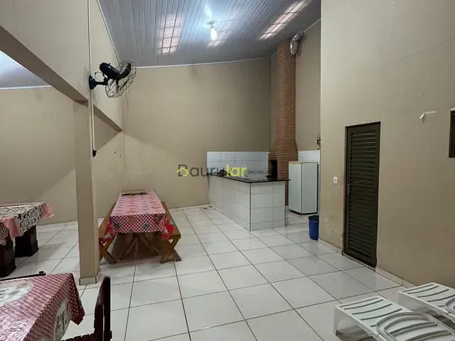 Chácara com 572m² 3 quartos e 3 banheiros, à venda, no bairro Vale do Igapó em Pederneiras