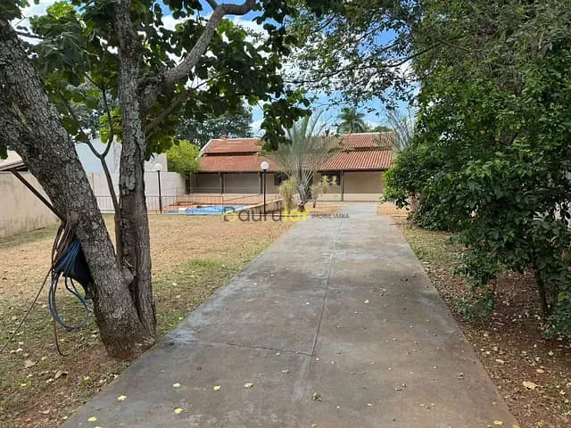 Chácara com 572m² 3 quartos e 3 banheiros, à venda, no bairro Vale do Igapó em Pederneiras