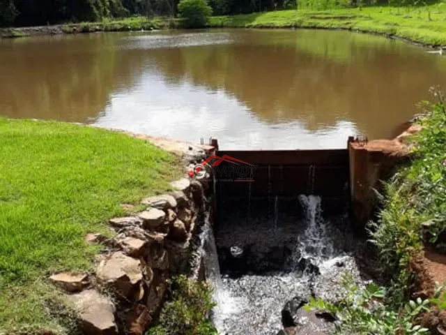 Sítio com 7m², à venda, no bairro Correia de Freitas em Apucarana