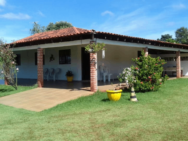 Chácara com 2500m² 3 quartos e 2 banheiros, à venda, no bairro Área Rural de Londrina em Londrina