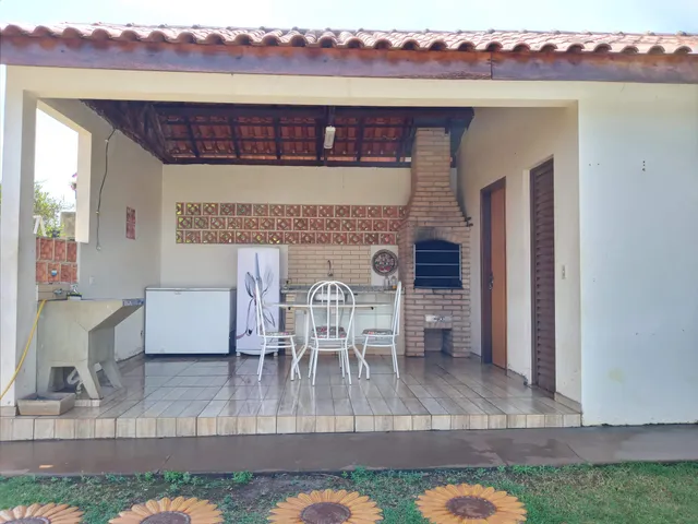 Chácara com 2500m² 3 quartos e 2 banheiros, à venda, no bairro Área Rural de Londrina em Londrina