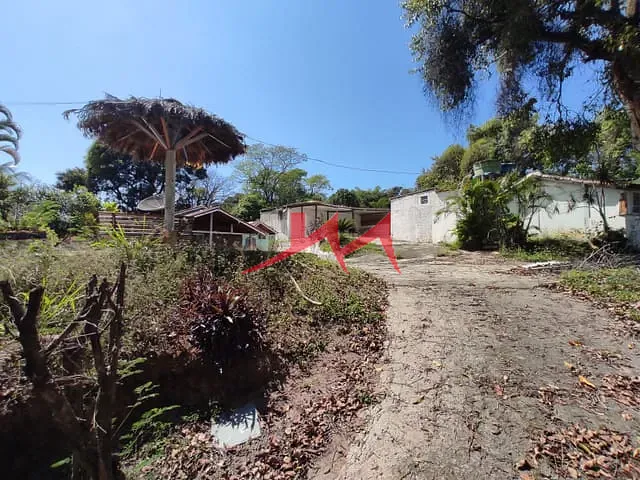 Chácara com 1175m² 2 quartos e 1 banheiro, à venda, no bairro Várzea das Moças em São Gonçalo