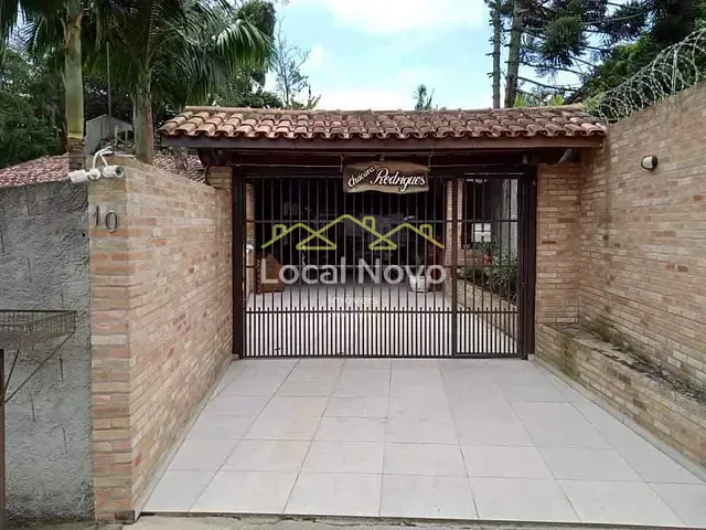 Chácara com 1500m² 2 quartos e 1 banheiro, à venda, no bairro Vila Darcy Penteado (Mailasqui) em São Roque