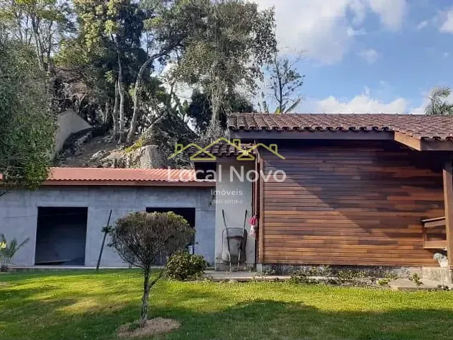 Chácara com 1500m² 2 quartos e 1 banheiro, à venda, no bairro Vila Darcy Penteado (Mailasqui) em São Roque