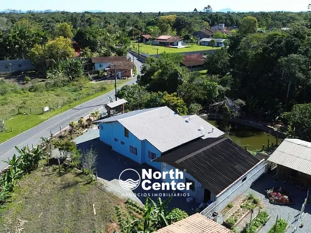 Chácara com 2396m² 3 quartos e 3 banheiros, à venda, no bairro Pinheiros em Balneário Barra do Sul