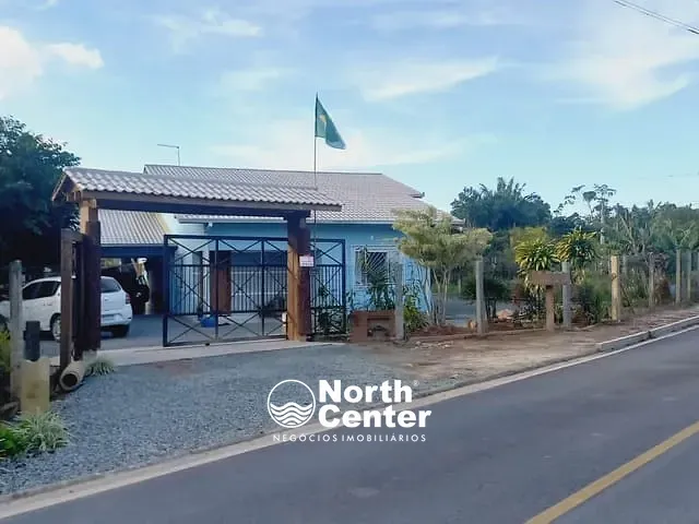 Chácara com 2396m² 3 quartos e 3 banheiros, à venda, no bairro Pinheiros em Balneário Barra do Sul
