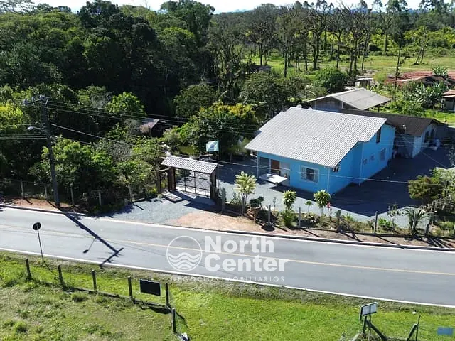 Chácara com 2396m² 3 quartos e 3 banheiros, à venda, no bairro Pinheiros em Balneário Barra do Sul