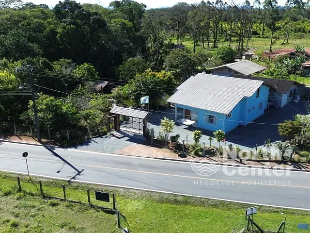 Chácara com 2396m² 3 quartos e 3 banheiros, à venda, no bairro Pinheiros em Balneário Barra do Sul