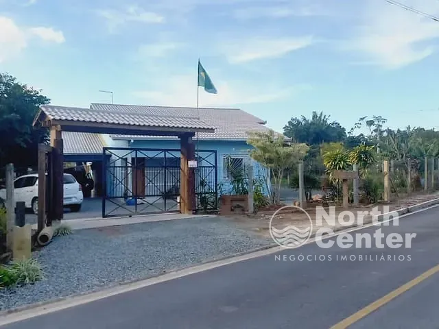 Chácara com 2396m² 3 quartos e 3 banheiros, à venda, no bairro Pinheiros em Balneário Barra do Sul