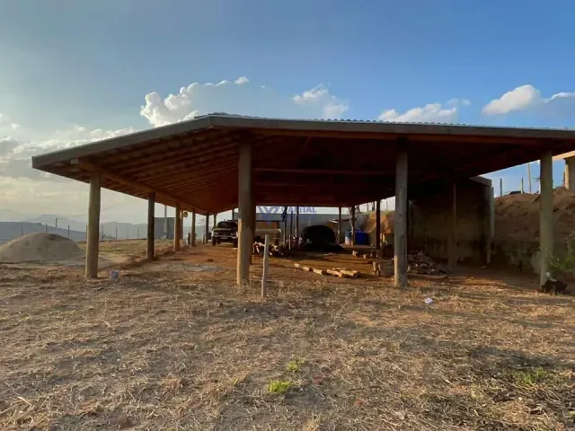 Chácara com 2450m² 1 quarto e 1 banheiro, à venda, no bairro Altos do Caetê em São José dos Campos