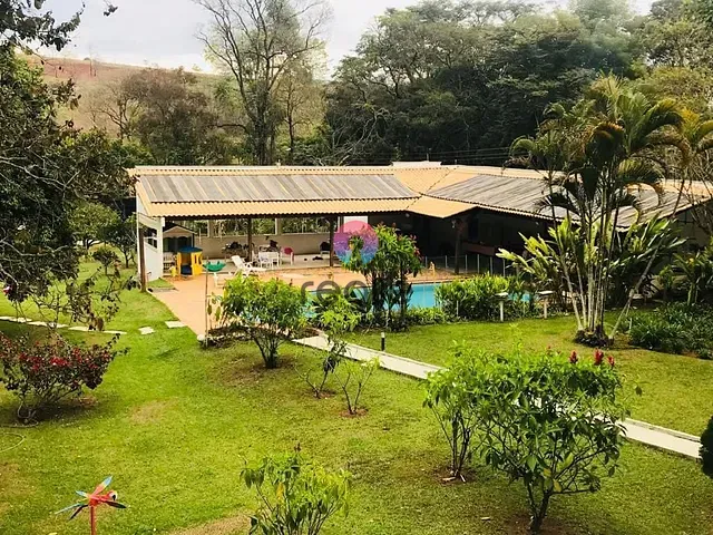 Chácara com 10151m² 14 quartos e 2 banheiros, à venda, no bairro Charneca em Betim