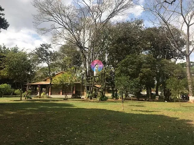 Chácara com 10151m² 14 quartos e 2 banheiros, à venda, no bairro Charneca em Betim