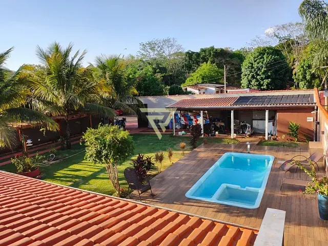 Chácara com 500m² 3 quartos e 5 banheiros, à venda, no bairro Condomínio Veredas do Rio Pardo em Serra Azul