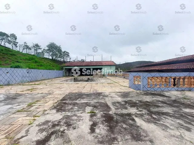 Chácara com 4000m² 3 quartos e 2 banheiros, à venda, no bairro Parque do Heroísmo em Suzano