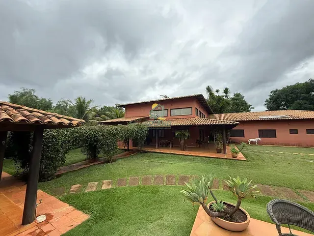 Chácara com 11000m² 5 quartos e 5 banheiros, à venda, no bairro Condomínio Alta Vista I em Senador Canedo