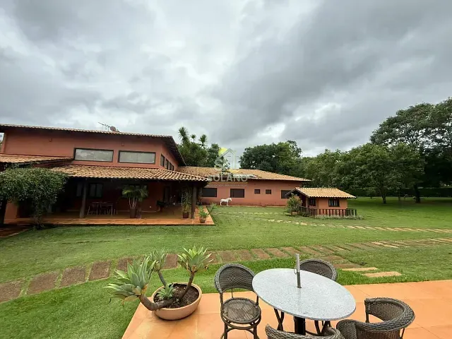 Chácara com 11000m² 5 quartos e 5 banheiros, à venda, no bairro Condomínio Alta Vista I em Senador Canedo